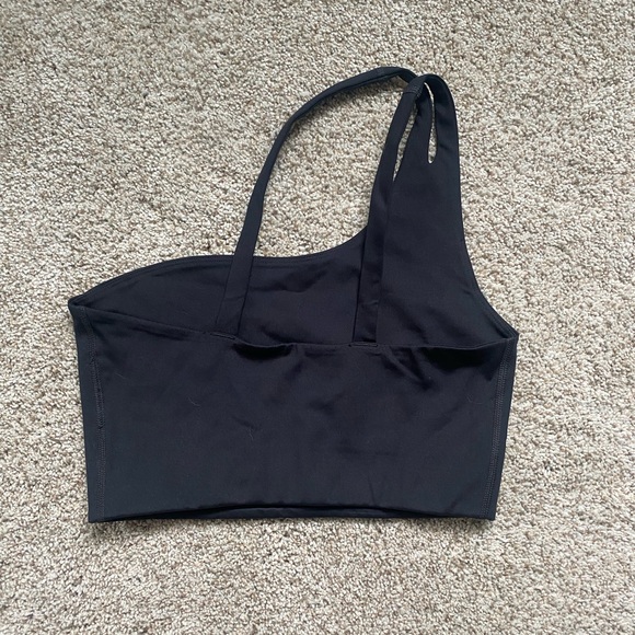 Girlfriend Collective Uma One-Shoulder Sports Bra - Picture 2 of 3